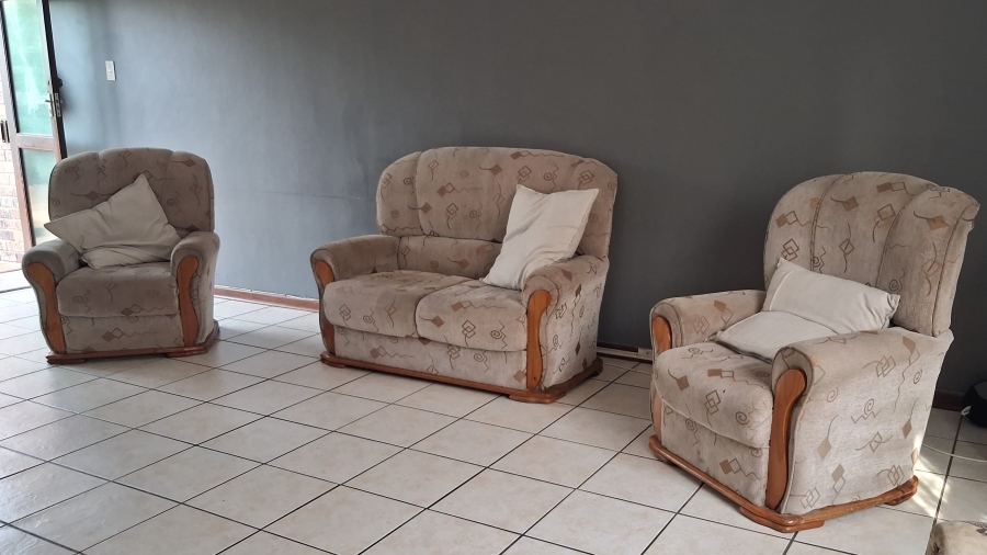 3 Bedroom Property for Sale in Kabega Park Eastern Cape